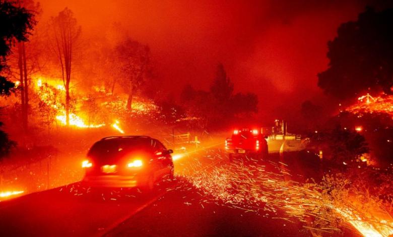 حرائق كاليفورنيا تستعر وقطع الكهرباء عن مليوني شخص قناة 218